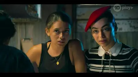 Dive Club S01E01