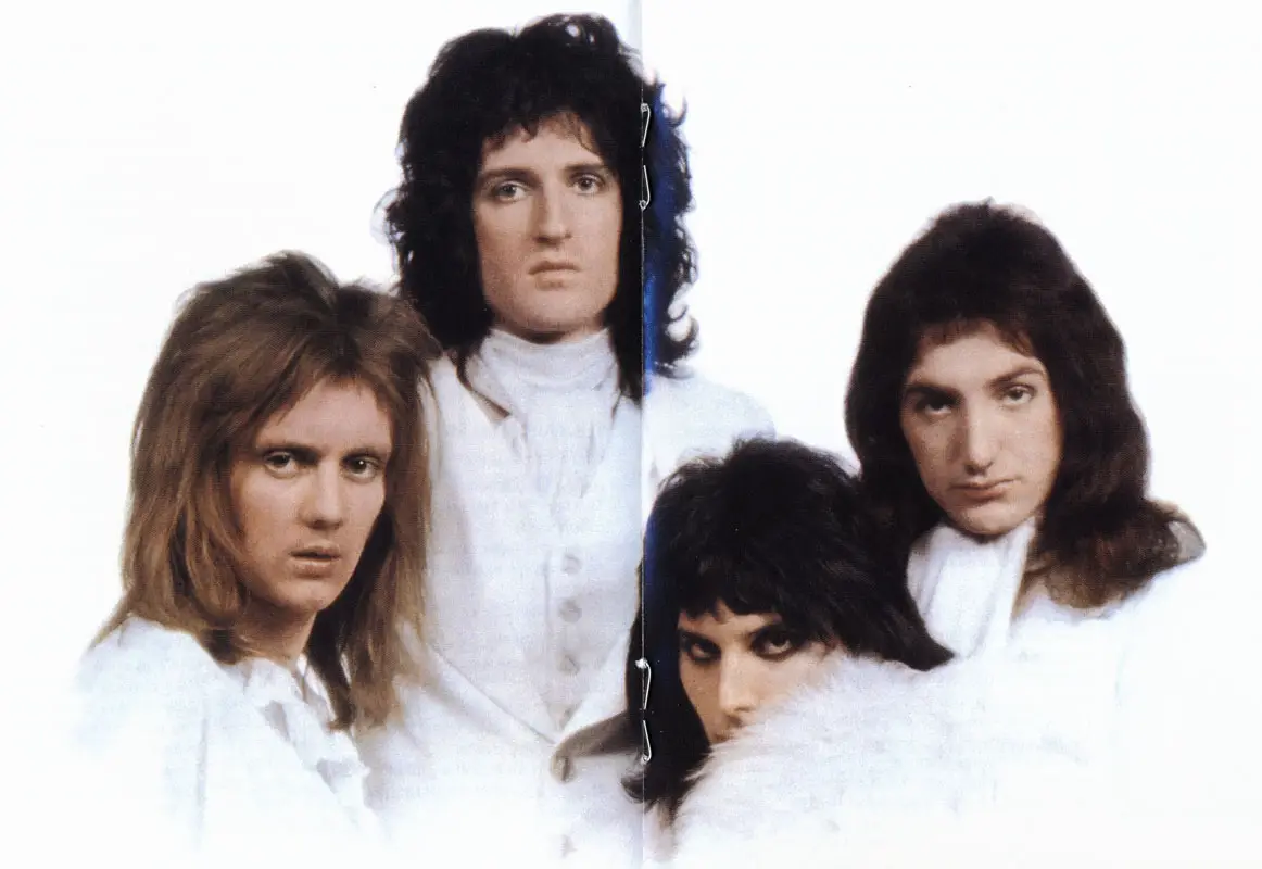 Queen - Queen II (1974) [2CD, 40th Anniversary Edition] Re-up / AvaxHome
