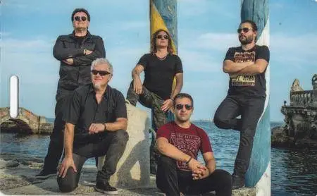 Bad Dreams - Live From The Edge (2017)