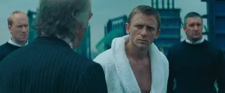 Layer Cake (2004)