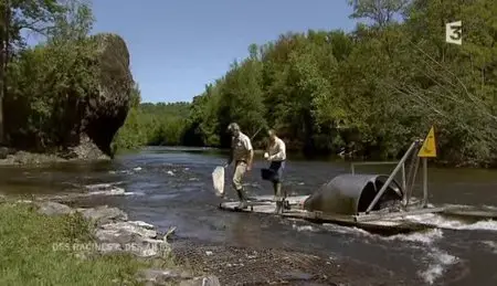 (Fr3) Des racines et des ailes : Passion patrimoine, de l'Auvergne à l'Alsace (2012)