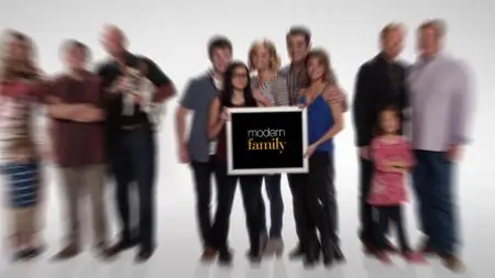 Modern Family S09E16