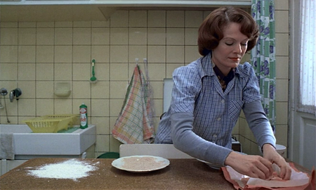 Jeanne Dielman, 23 Quai du Commerce, 1080 Bruxelles (1975)