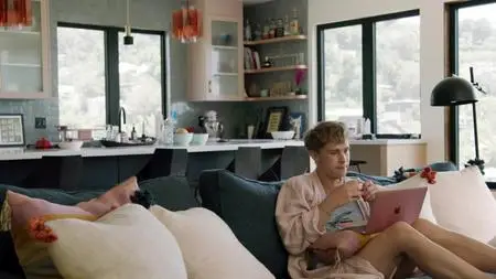 Love in the Time of Corona S01E03