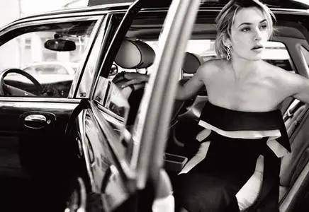 Kate Winslet by Mario Testino for Vogue US July 2005