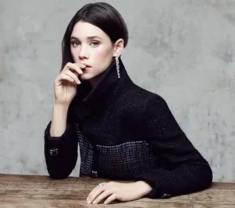 Astrid Berges-Frisbey by Nicolas Valois for Yo Dona Magazine November 2014