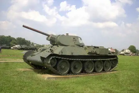 T-34 76 Model 1941 Walk Around
