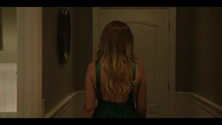The Hunting Wives S01E01