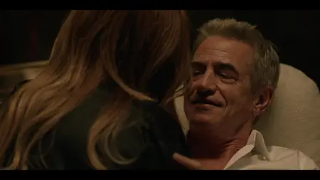 The Hunting Wives S01E01