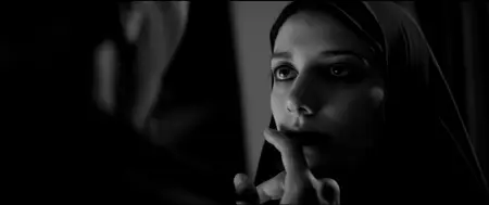 A Girl Walks Home Alone at Night (2014) [MultiSubs]