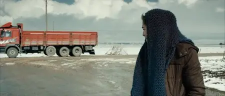 Araf / Somewhere in Between (2012)