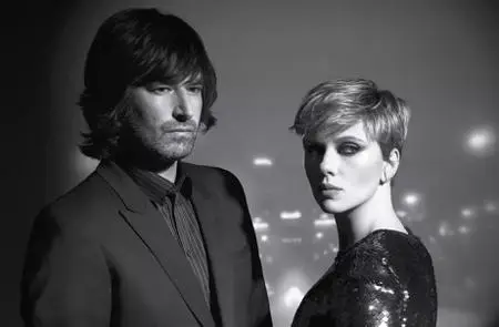 Pete Yorn & Scarlett Johansson - Apart Promoshoot 2018