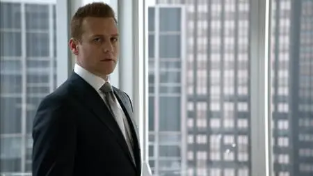 Suits S05E01