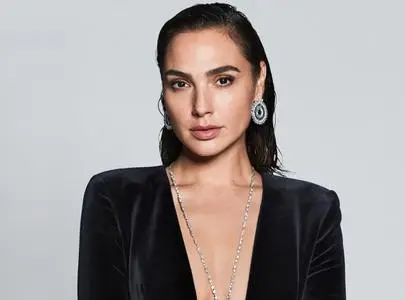 Gal Gadot - Tiffany & Co.'s BOTANICA: Blue Book 2022 Collection