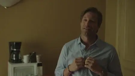 The Romanoffs S01E01