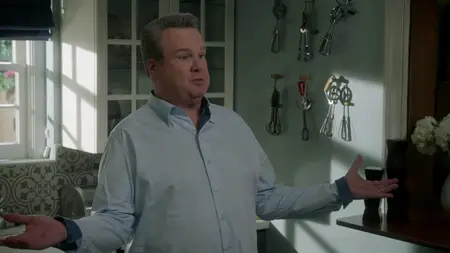 Modern Family S09E09