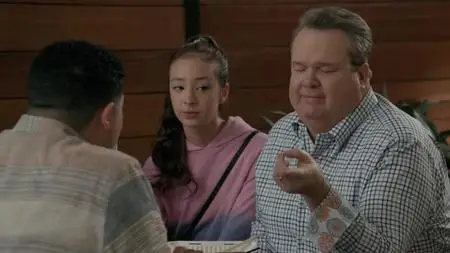 Modern Family S11E11