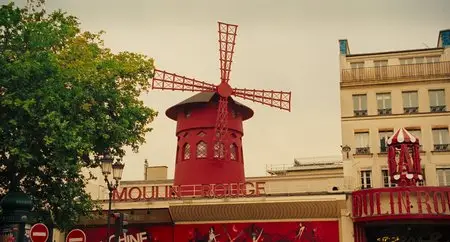 Midnight in Paris (2011)