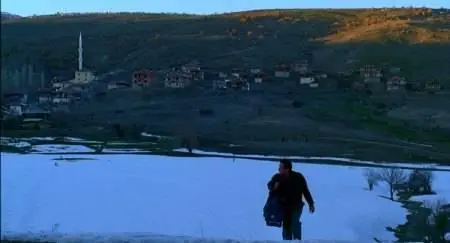 Nuri Bilge Ceylan-Uzak ('Distant') (2002)