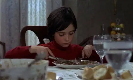 Cria Cuervos (1976)