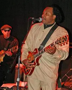 Lonnie Shields - Tired of Waiting (1996)