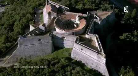 (Fr3) Des racines et des ailes : Passion patrimoine, sur la Route Napoléon (2013)