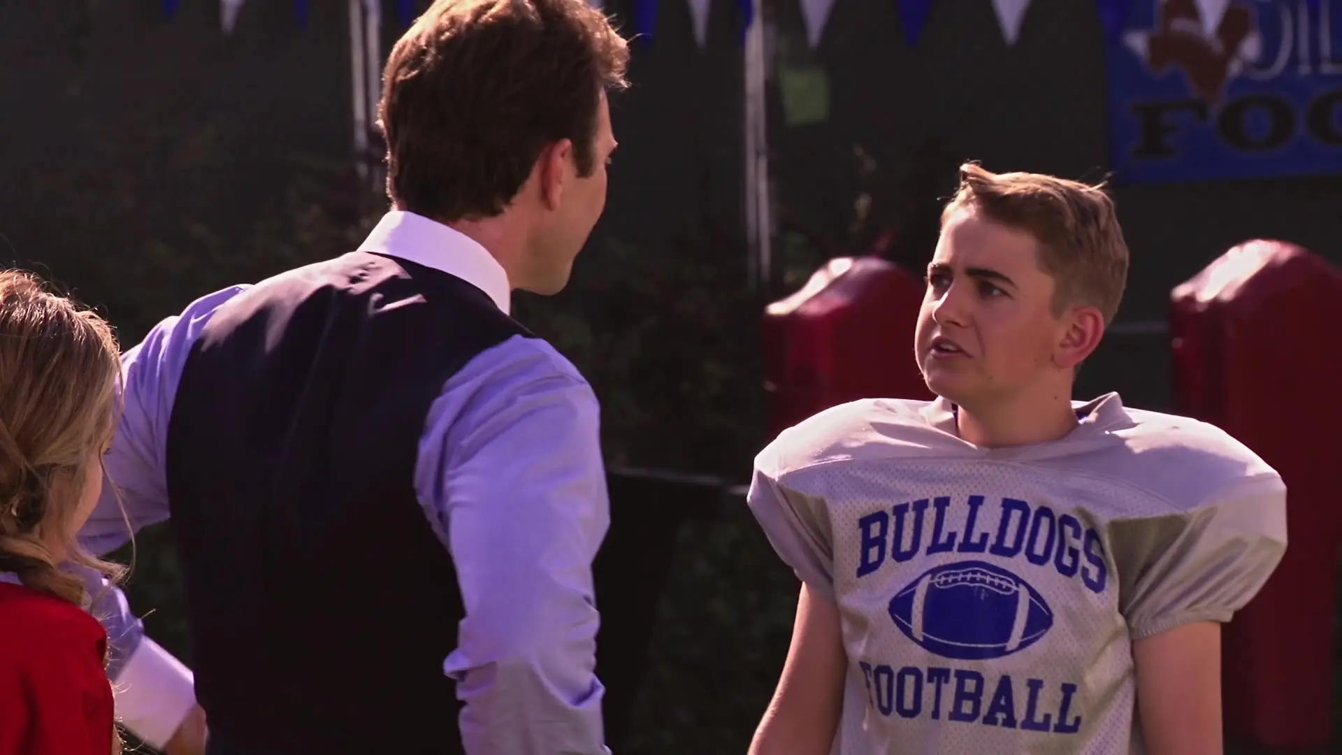 Bella and the Bulldogs S01E18