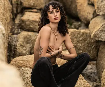 Francesca Van Oudtshoorn by Gary Huddlestone