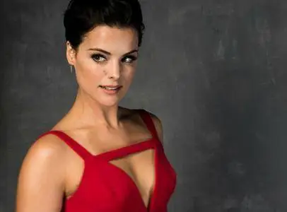 Jaimie Alexander - Jay L Clendenin Portraits for LA Times at the 2016 Comic-Con