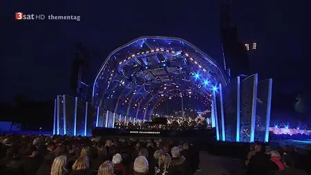 Vienna Philharmonic - Summer Night Concert Schönbrunn 2015 [HDTV 720p]