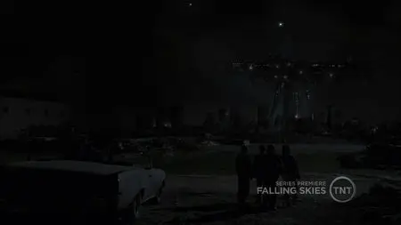 Falling Skies [Season 1: 1-10 series of 10] / Рухнувшие Небеса [1 сезон: 1-10 серии из 10] (2011) [Repost]