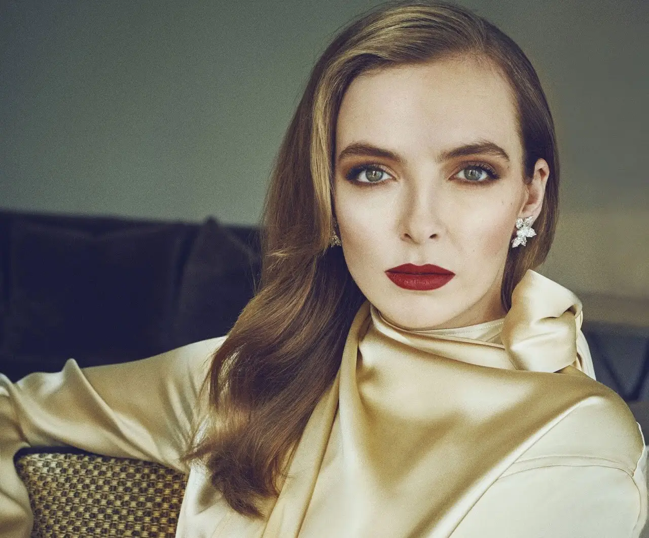 Jodie Comer by Marc Hom for Town & Country UK May 2019 / AvaxHome