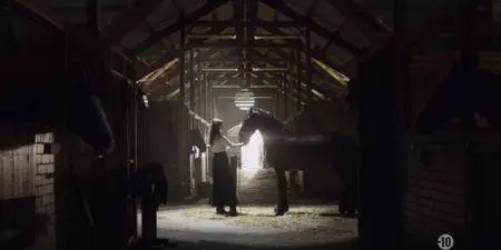 Picnic at Hanging Rock S01E01