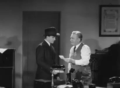 Here's Flash Casey (1938)
