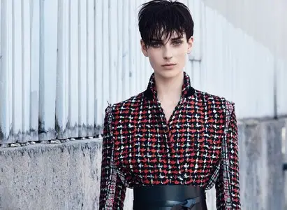 Julia Bergshoeff by Patrick Demarchelier for Vоgue UK September 2015