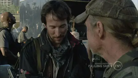 Falling Skies [Season 1: 1-10 series of 10] / Рухнувшие Небеса [1 сезон: 1-10 серии из 10] (2011) [Repost]