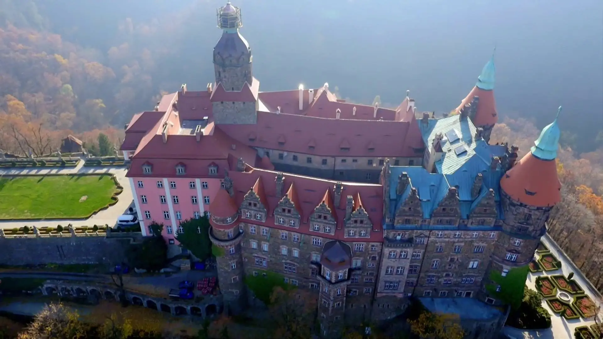 BBC - Hunting the Nazi Gold Train (2016)