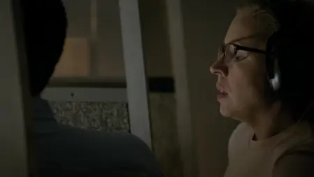 Suburbia - Women on the Edge S02E10