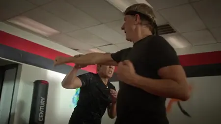 Cobra Kai S06E15