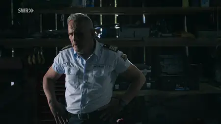 See S07E01
