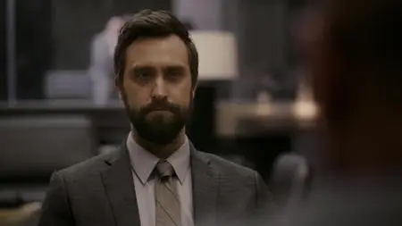 Corporate S03E04