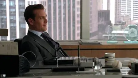 Suits S01E03