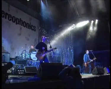 Stereophonics - Live At Cardiff Castle (2005)