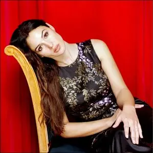 Monica Bellucci - Liam Duke Photoshoot 2002