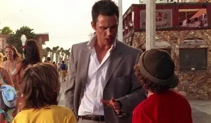 Срочное уведомление / Burn Notice 1 сезон (2007)