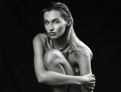 Chelsea Maguire by Stephane Boubert