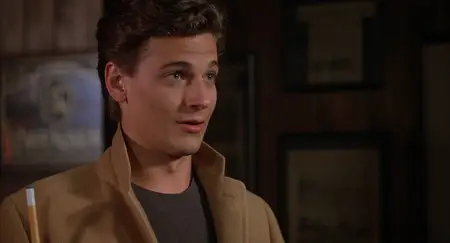 Mystic Pizza (1988)