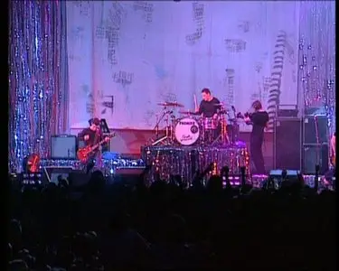 Stereophonics - Live At Cardiff Castle (2005)