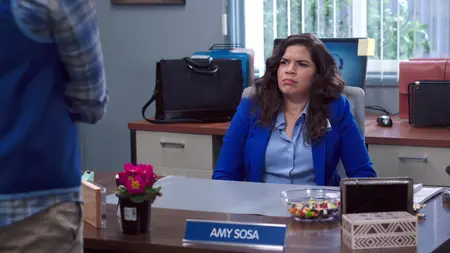 Superstore S04E15