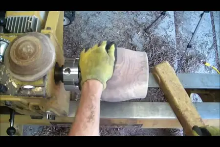 Woodturning - Turning a Walnut Calabash Bowl